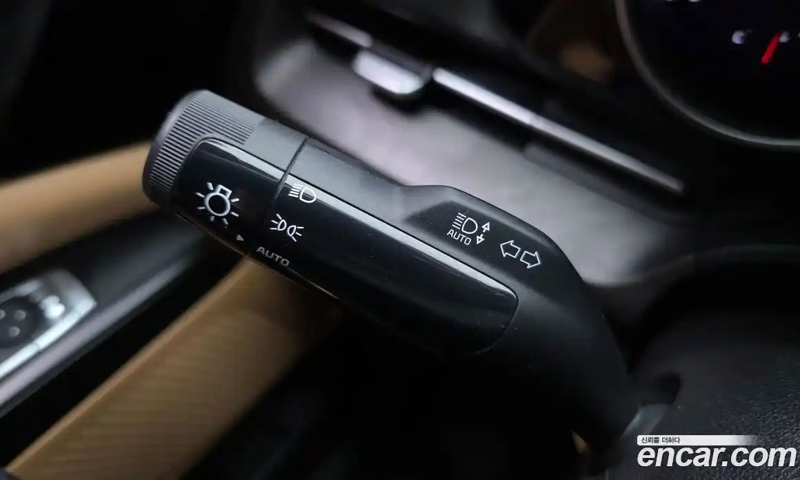 Kia Carnival 2021 2.2 автомат (гидро), фото 24