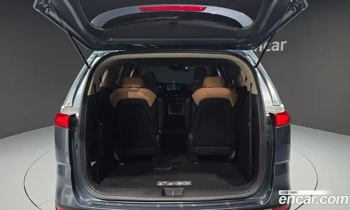 Kia Carnival 2021 2.2 автомат (гидро), фото 26