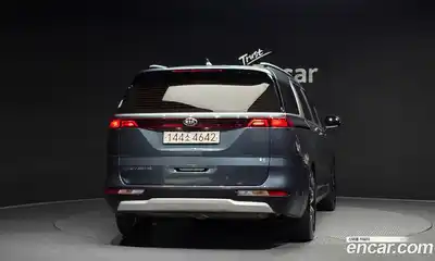 Kia Carnival 2021 2.2 автомат (гидро), миниатюра 4