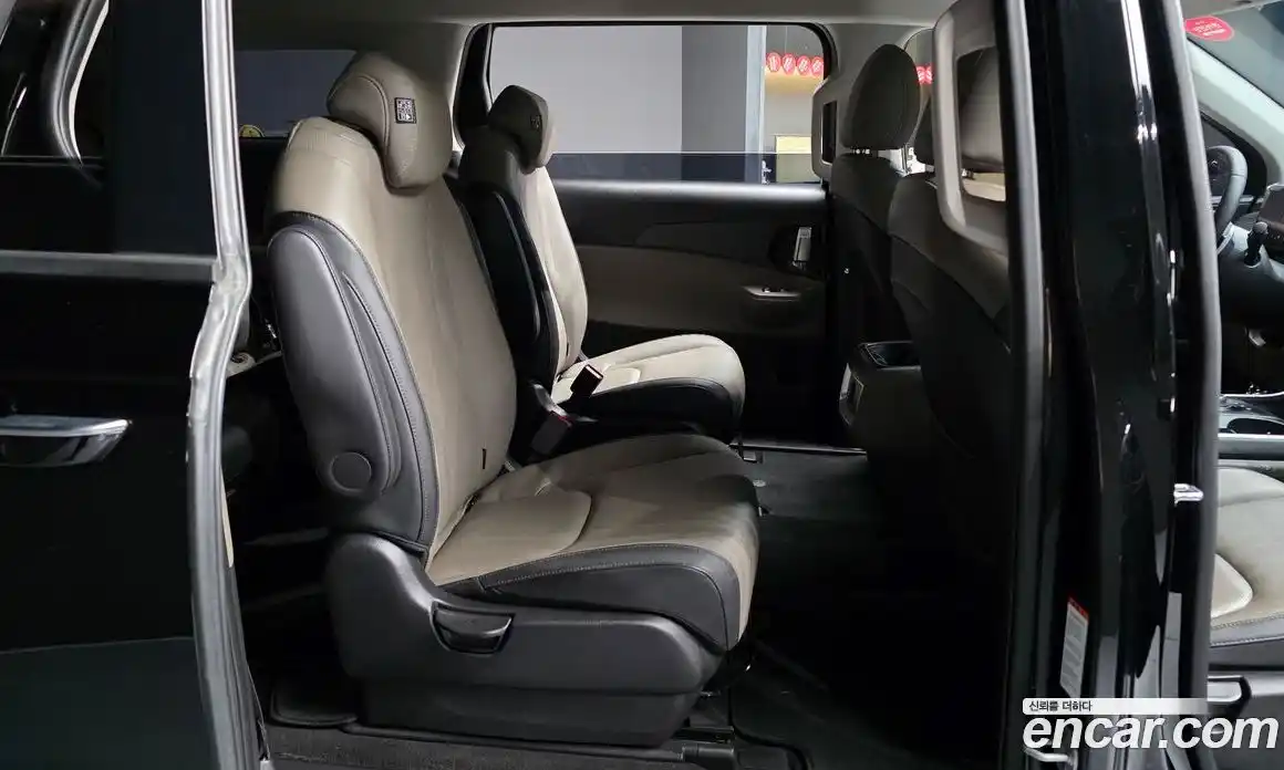 Kia Carnival 2024 2.2 автомат (гидро), фото 18
