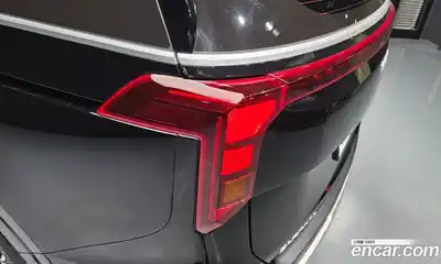 Kia Carnival 2024 2.2 автомат (гидро), миниатюра 9