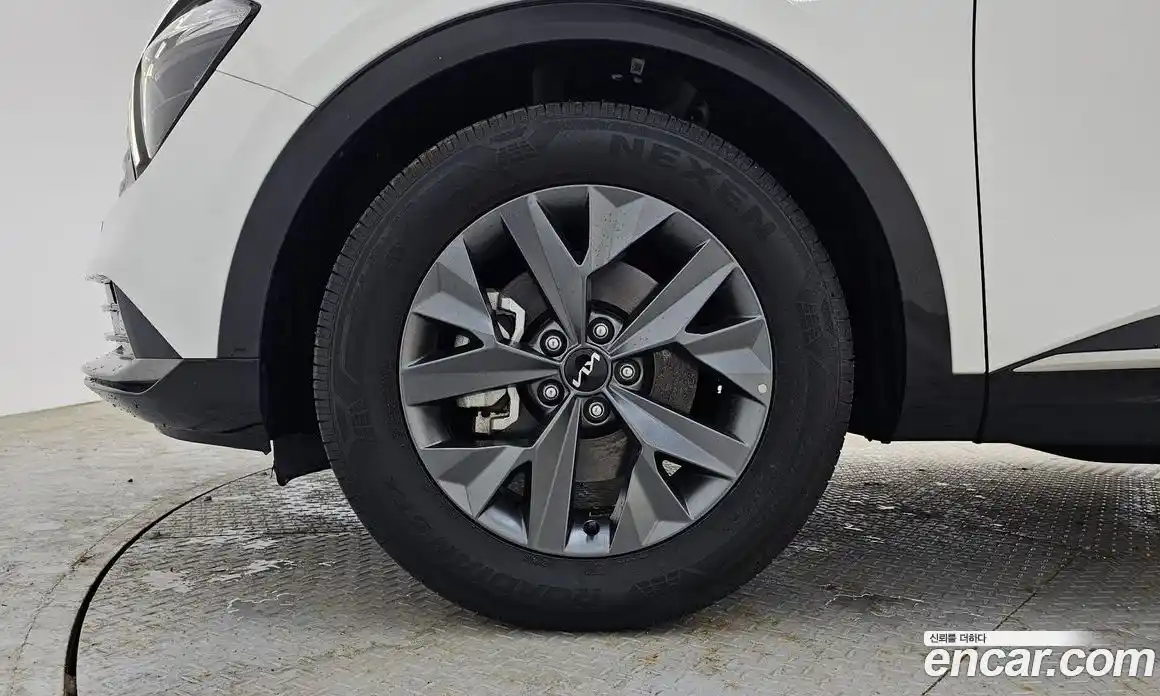 Kia Sportage 2022 1.6 автомат (гидро), фото 5
