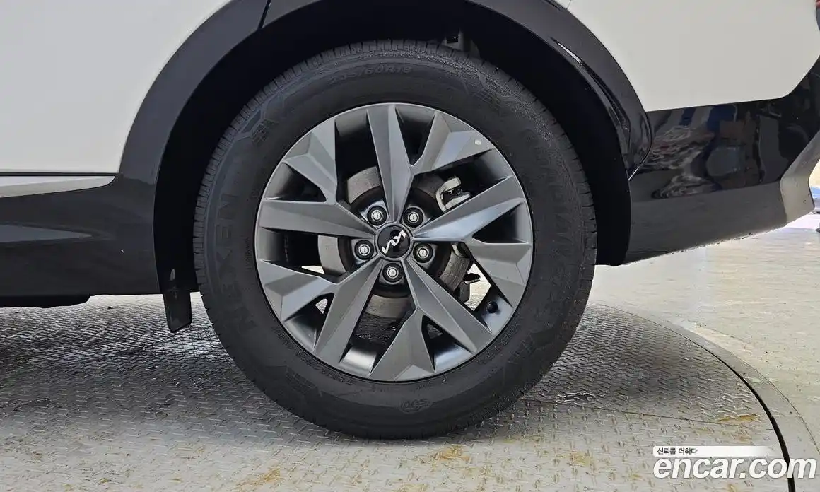 Kia Sportage 2022 1.6 автомат (гидро), фото 7