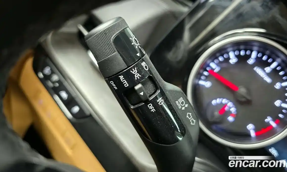 Kia Carnival 2022 3.5 автомат (гидро), фото 29