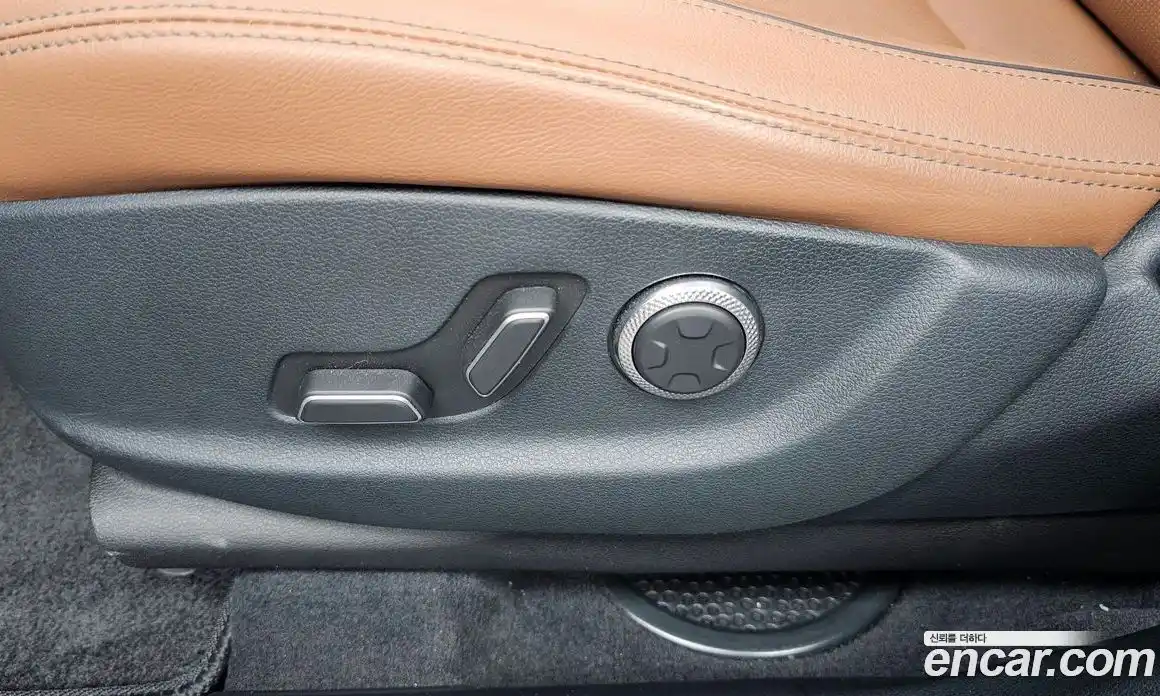 Genesis GV70 2023 2.5 автомат (гидро), фото 31