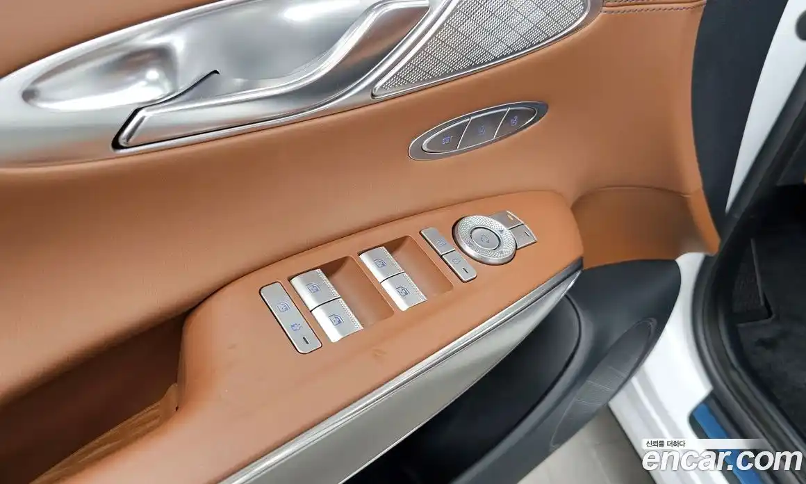 Genesis GV70 2023 2.5 автомат (гидро), фото 37