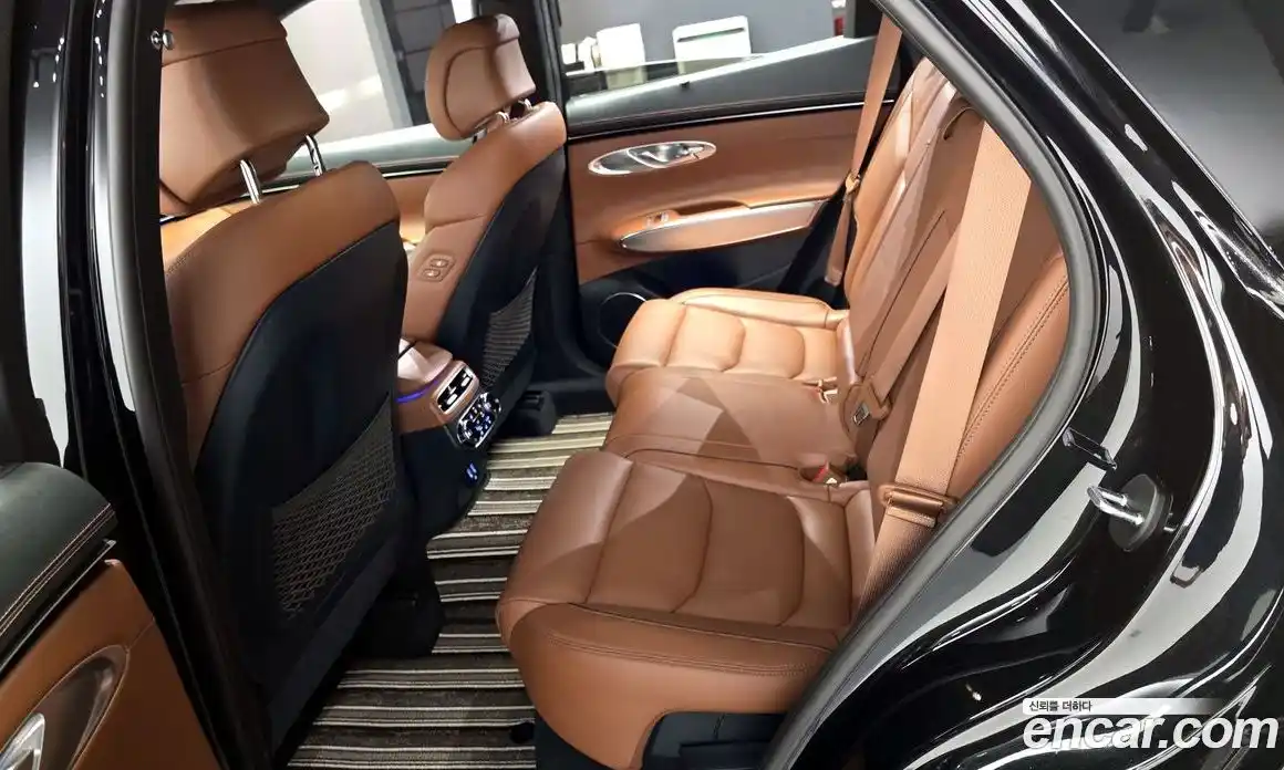 Genesis GV70 2022 2.5 автомат (гидро), фото 12