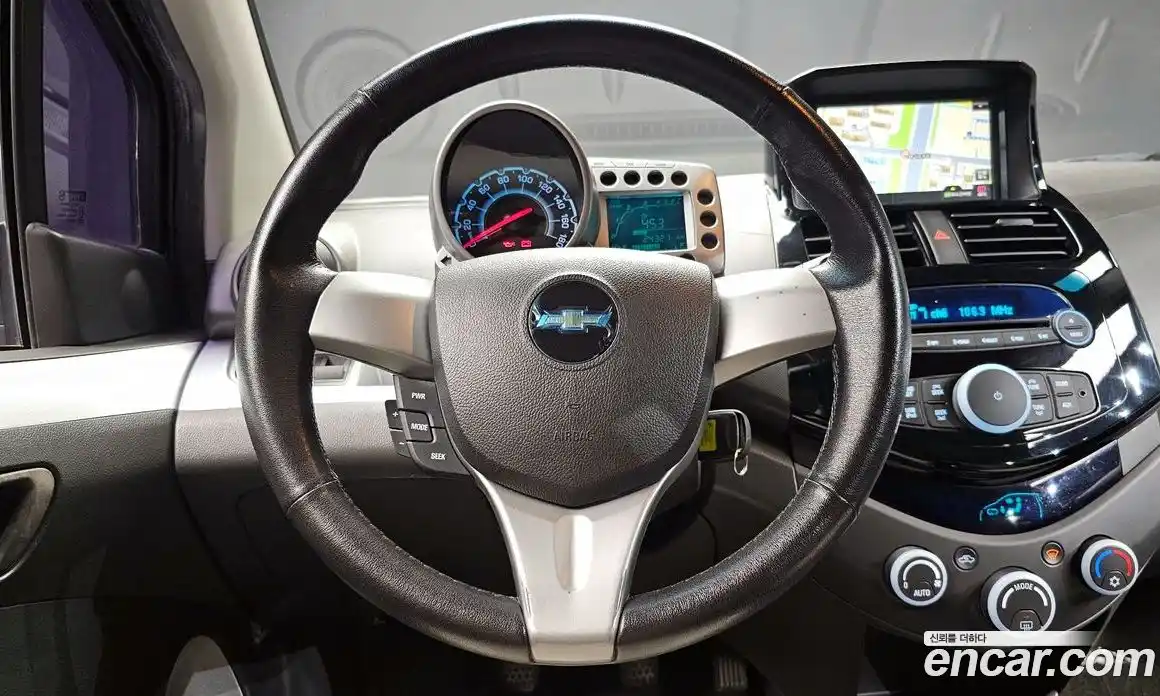 Chevrolet Spark 2012 1.0 механика, фото 12