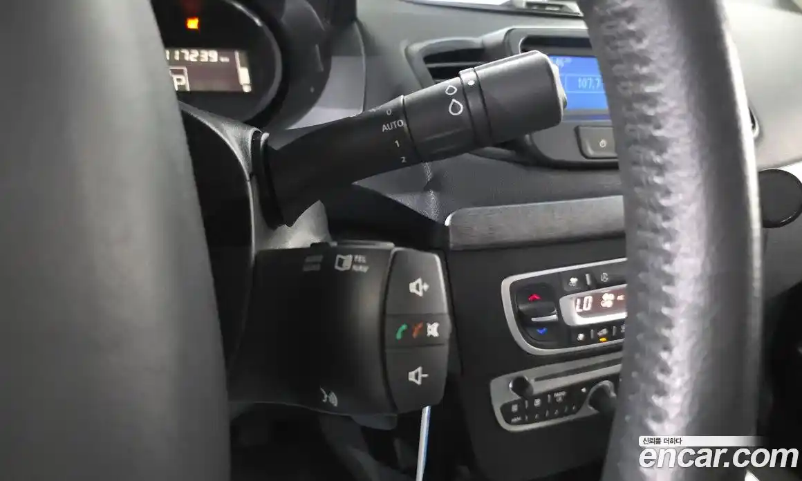 Renault SM3 2011 1.6 гидро, фото 15