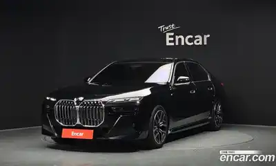 BMW 7 серия, 2025, 4 501 км