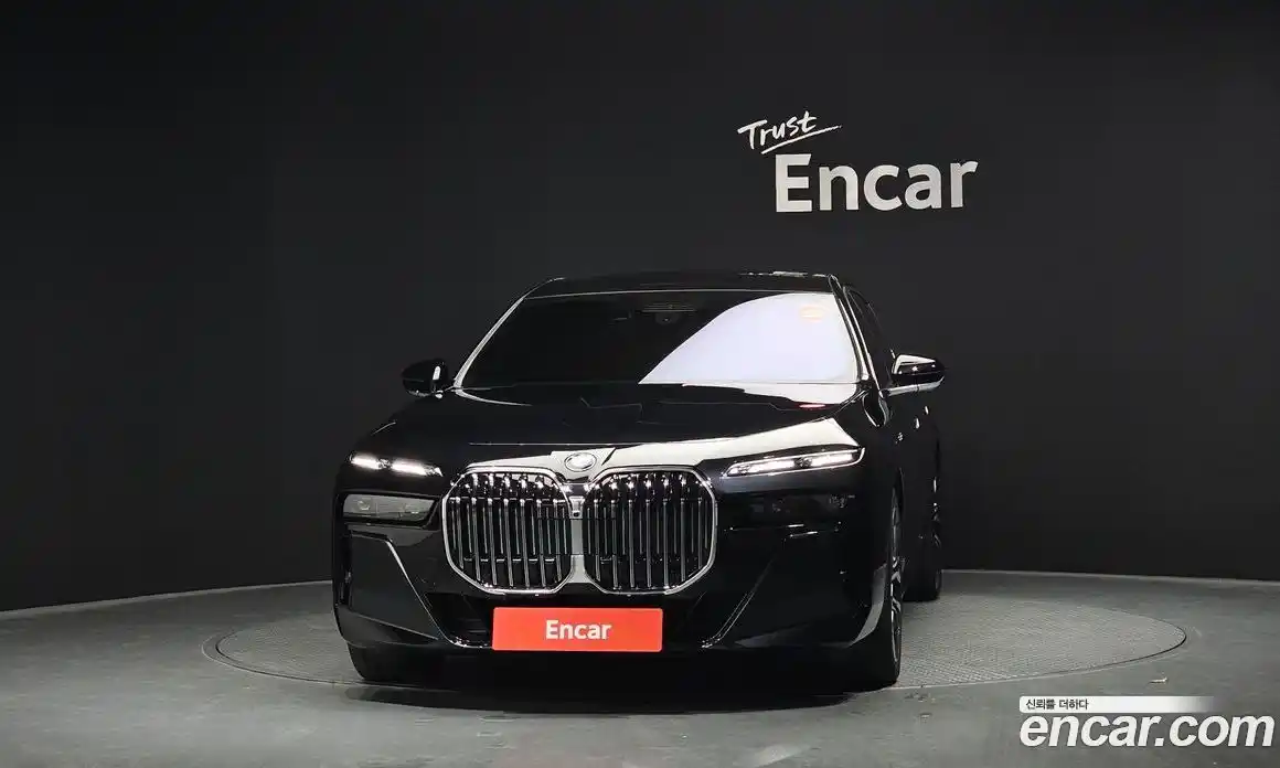 BMW 7 серия 2025 3.0 автомат (гидро), фото 3