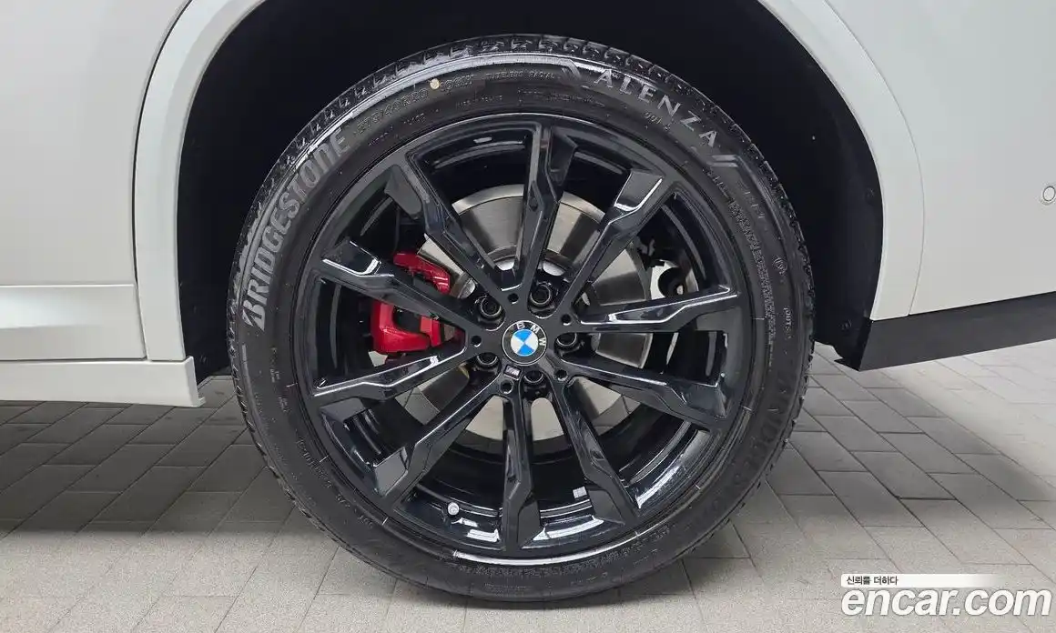 BMW X4 2025 2.0 автомат (гидро), фото 7