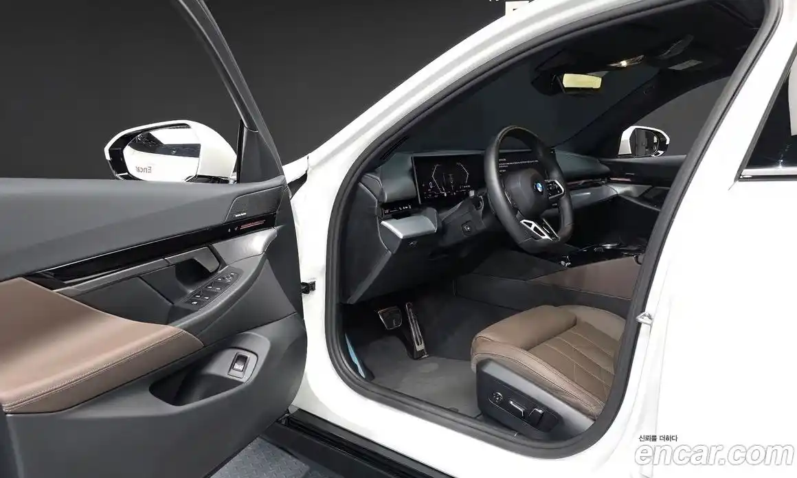 BMW 5 серия 2023 2.0 автомат (гидро), фото 13