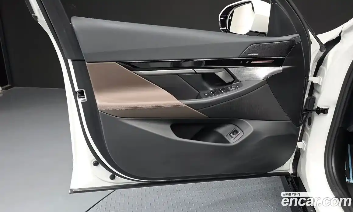 BMW 5 серия 2023 2.0 автомат (гидро), фото 14