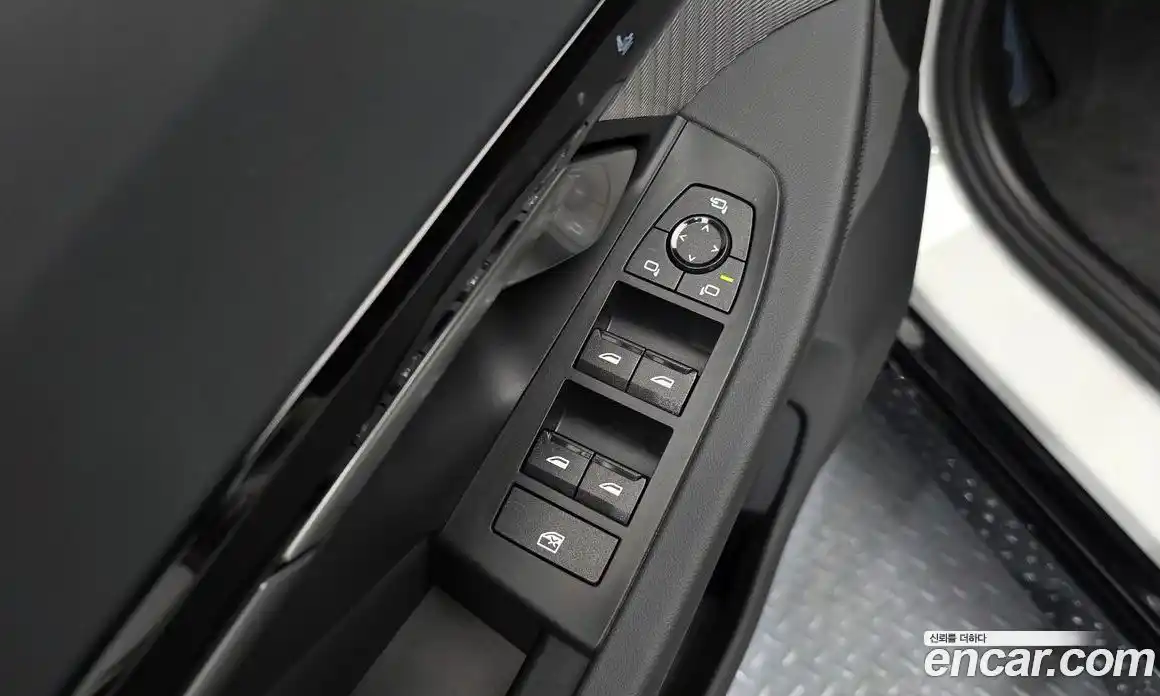 BMW 5 серия 2023 2.0 автомат (гидро), фото 33