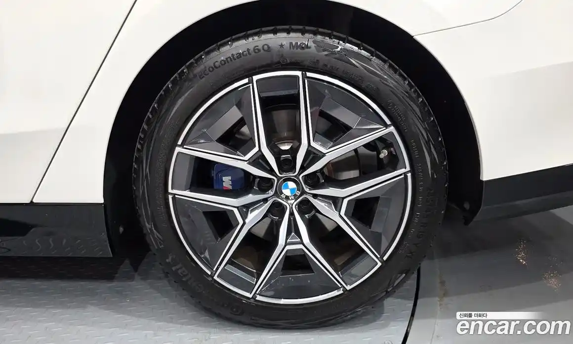 BMW 5 серия 2023 2.0 автомат (гидро), фото 7