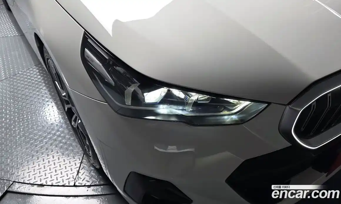 BMW 5 серия 2023 2.0 автомат (гидро), фото 8