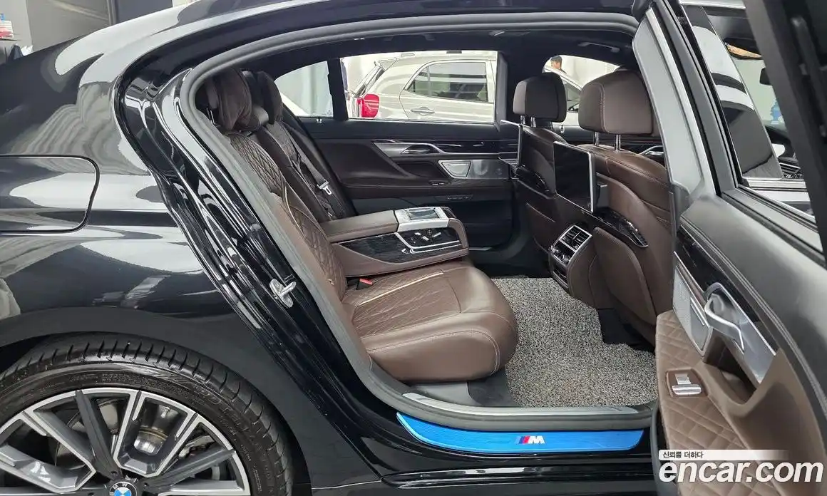 BMW 7 серия 2022 3.0 автомат (гидро), фото 12