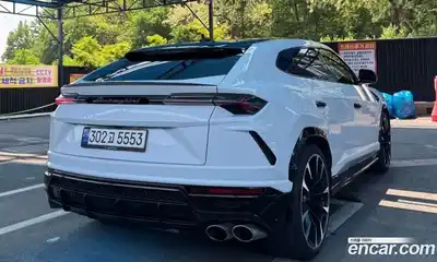 Lamborghini Urus 2020 4.0 гидро, миниатюра 7