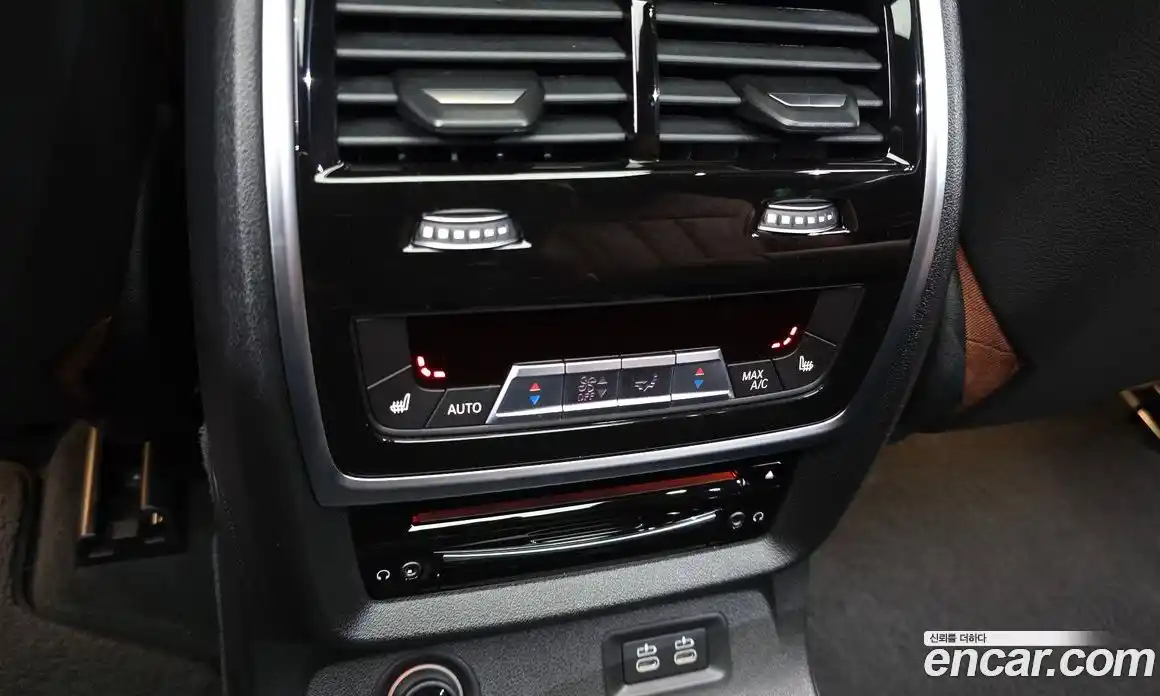 BMW X7 2021 3.0 автомат (гидро), фото 24
