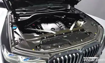 BMW X7 2021 3.0 автомат (гидро), миниатюра 6