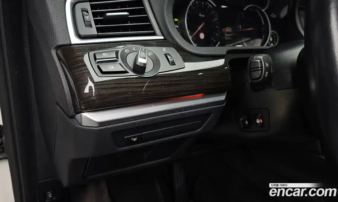 BMW 5 серия 2015 2.0 автомат (гидро), фото 23