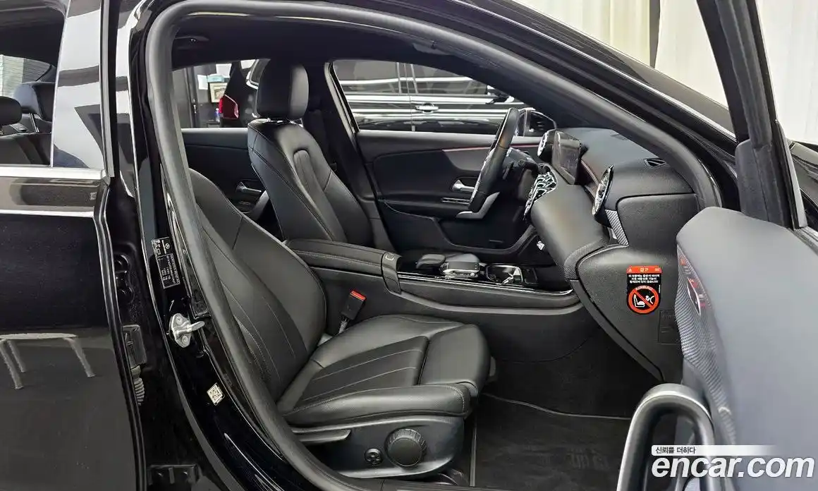 Mercedes-Benz A-Class 2021 2.0 гидро, фото 16 Mercedes-Benz A-Class 2021 2.0 гидро, фото 16