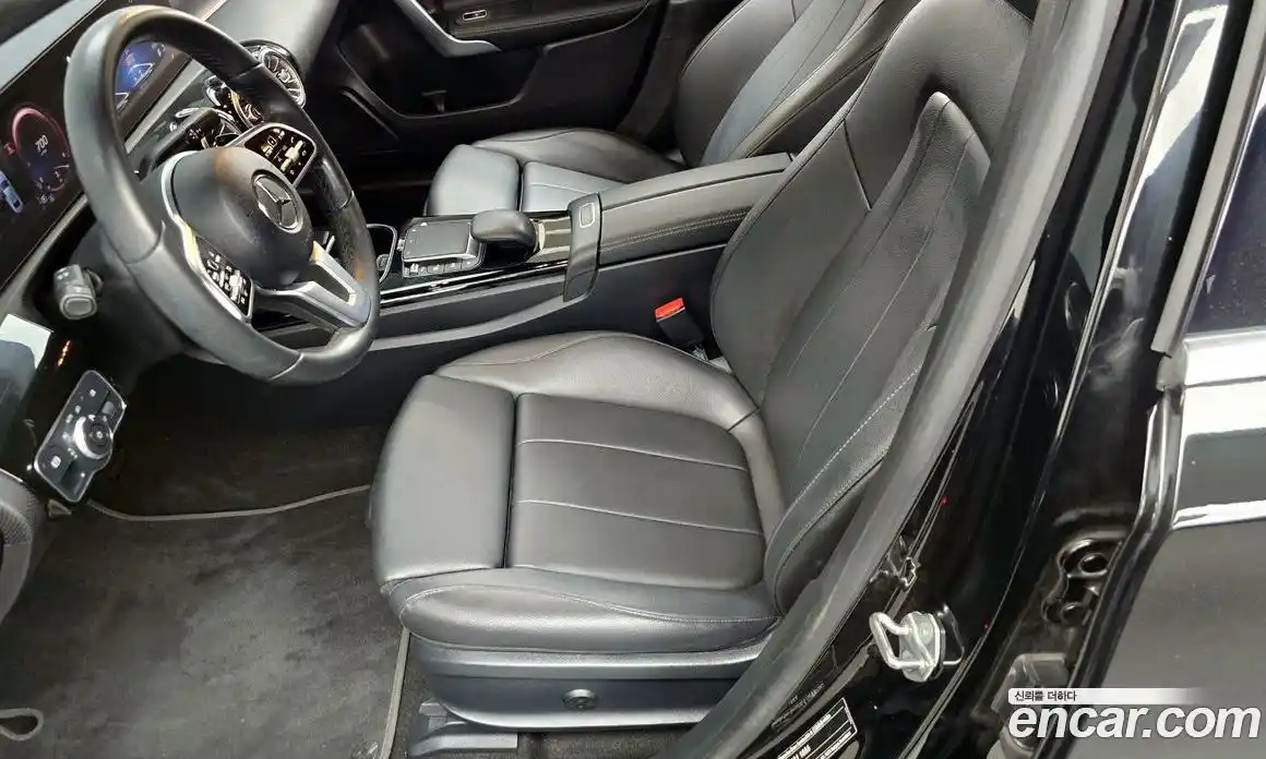 Mercedes-Benz A-Class 2021 2.0 гидро, фото 28 Mercedes-Benz A-Class 2021 2.0 гидро, фото 28