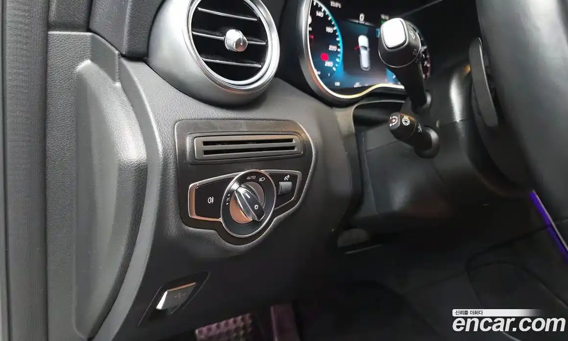 Mercedes-Benz GLC-Class 2022 2.0 автомат (гидро), фото 30