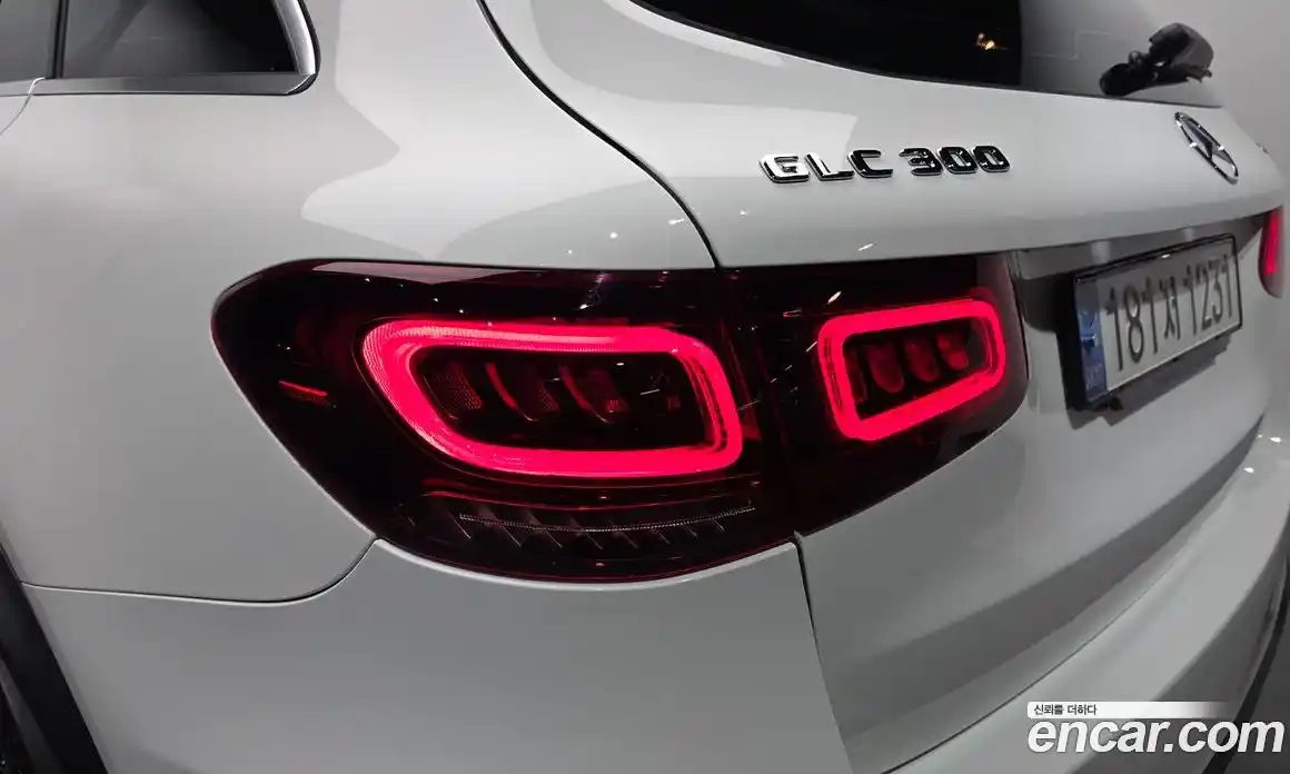 Mercedes-Benz GLC-Class 2022 2.0 автомат (гидро), фото 8