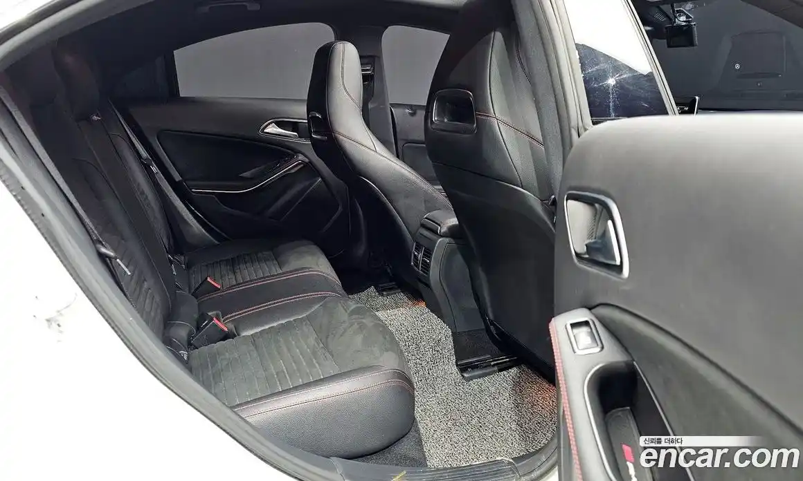 Mercedes-Benz CLA-Class 2018 2.0 гидро, фото 12 Mercedes-Benz CLA-Class 2018 2.0 гидро, фото 12