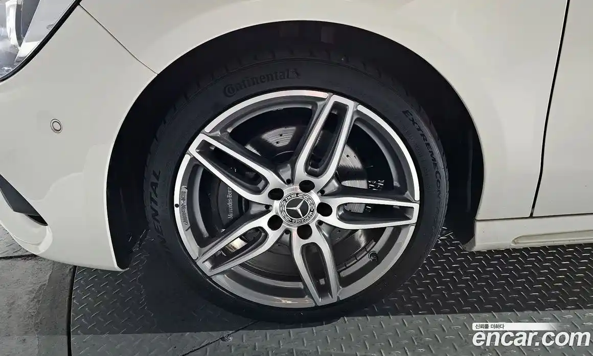 Mercedes-Benz CLA-Class 2018 2.0 гидро, фото 5 Mercedes-Benz CLA-Class 2018 2.0 гидро, фото 5