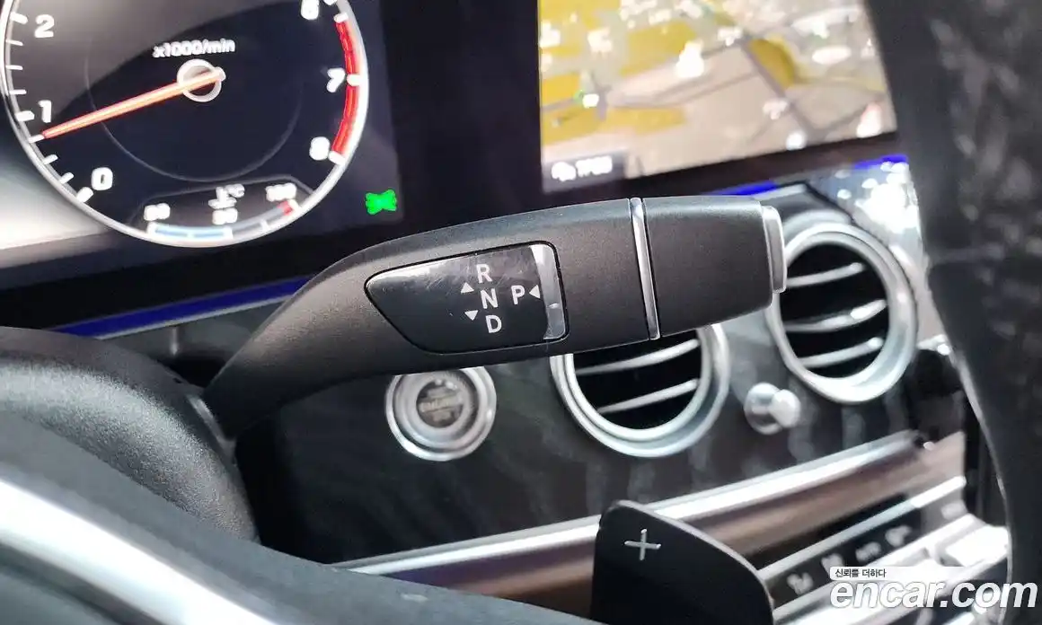 Mercedes-Benz E-Class 2018 2.0 гидро, фото 12 Mercedes-Benz E-Class 2018 2.0 гидро, фото 12