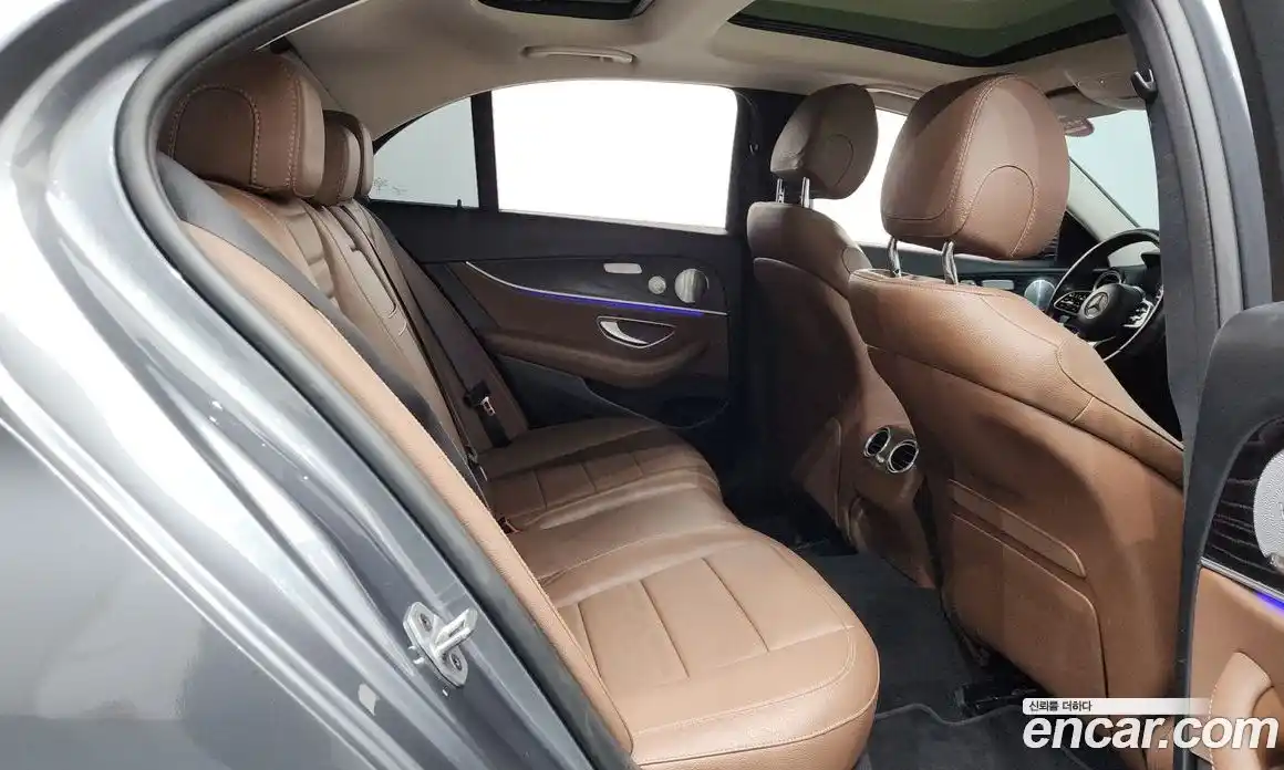 Mercedes-Benz E-Class 2018 2.0 гидро, фото 17 Mercedes-Benz E-Class 2018 2.0 гидро, фото 17