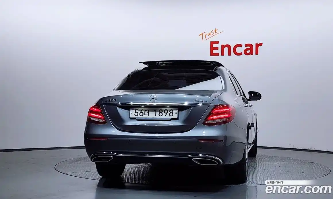 Mercedes-Benz E-Class 2018 2.0 гидро, фото 4 Mercedes-Benz E-Class 2018 2.0 гидро, фото 4