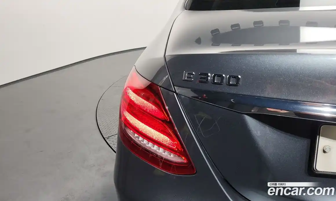 Mercedes-Benz E-Class 2018 2.0 гидро, фото 9 Mercedes-Benz E-Class 2018 2.0 гидро, фото 9