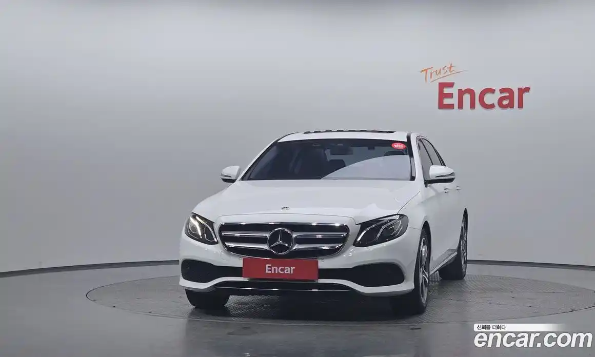 Mercedes-Benz E-Class 2019 2.0 автомат (гидро), фото 3