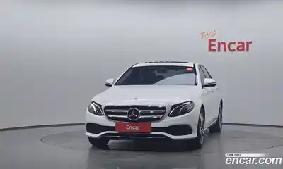Mercedes-Benz E-Class 2019 2.0 автомат (гидро), миниатюра 3