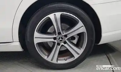 Mercedes-Benz E-Class 2019 2.0 автомат (гидро), миниатюра 7