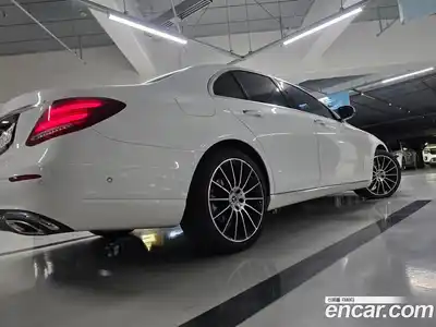 Mercedes-Benz E-Class 2017 2.0 гидро, миниатюра 11