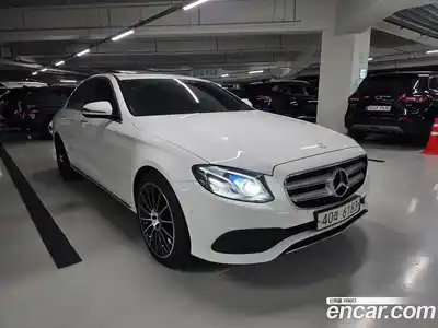 Mercedes-Benz E-Class 2017 2.0 гидро, миниатюра 2