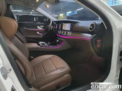 Mercedes-Benz E-Class 2017 2.0 гидро, миниатюра 4