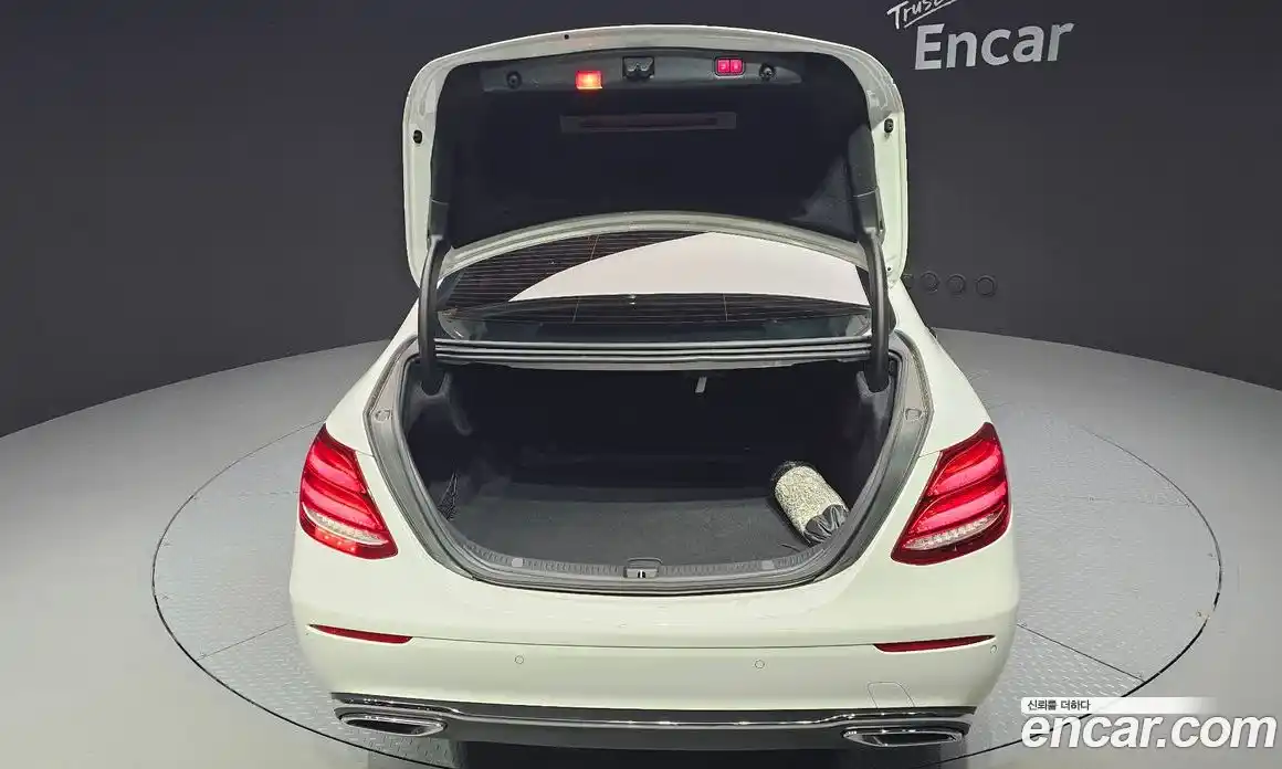 Mercedes-Benz E-Class 2017 1.9 гидро, фото 20