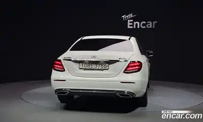 Mercedes-Benz E-Class 2017 1.9 гидро, миниатюра 4