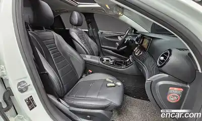 Mercedes-Benz E-Class 2017 1.9 гидро, миниатюра 10
