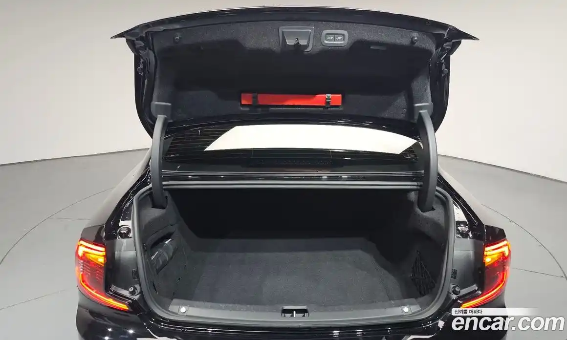 Volvo S90 2021 2.0 автомат (гидро), фото 34
