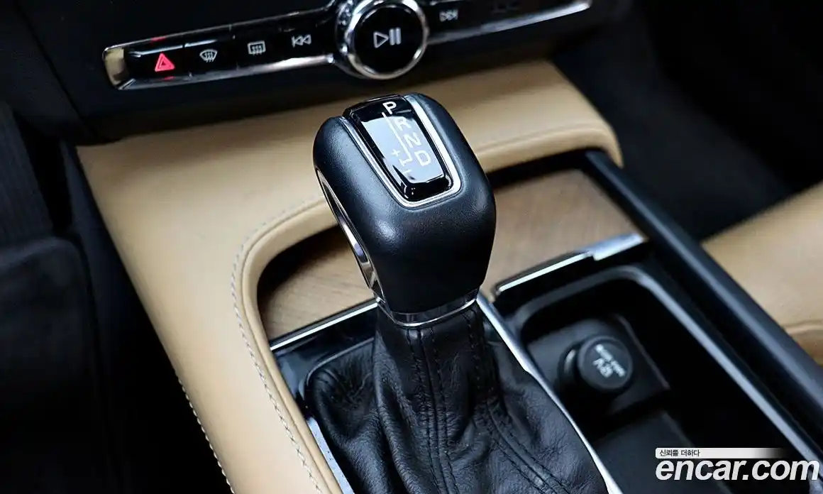 Volvo S90 2018 2.0 автомат (гидро), фото 18