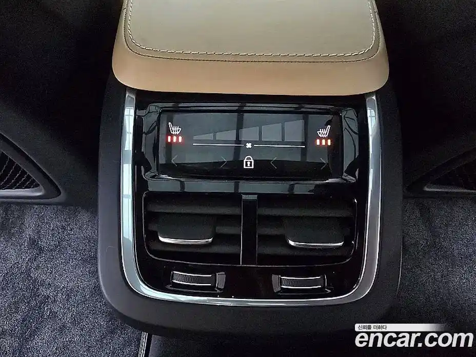Volvo XC90 2019 2.0 автомат (гидро), фото 18