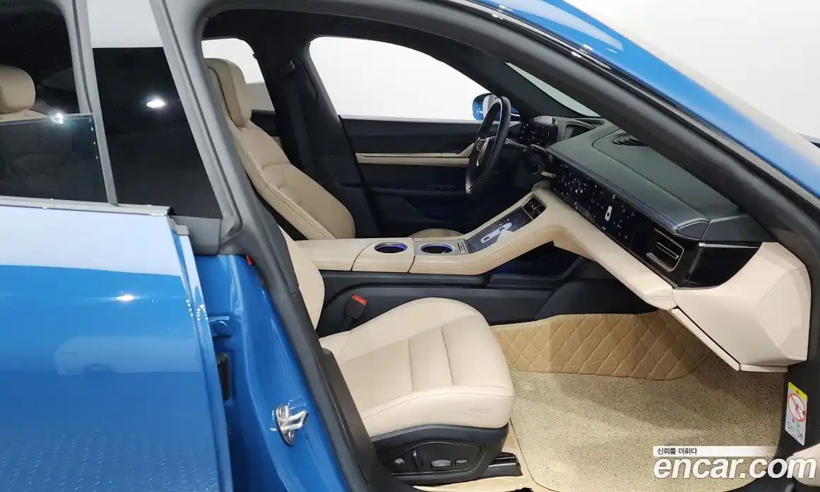Porsche Taycan 2022 0.1 автомат (гидро), фото 16