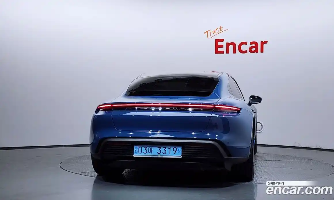 Porsche Taycan 2022 0.1 автомат (гидро), фото 4